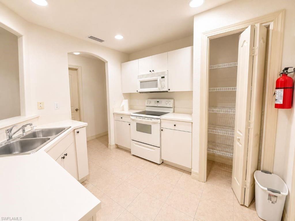 2008 Viscaya PKWY, CAPE CORAL, FL 33990 — photo 3