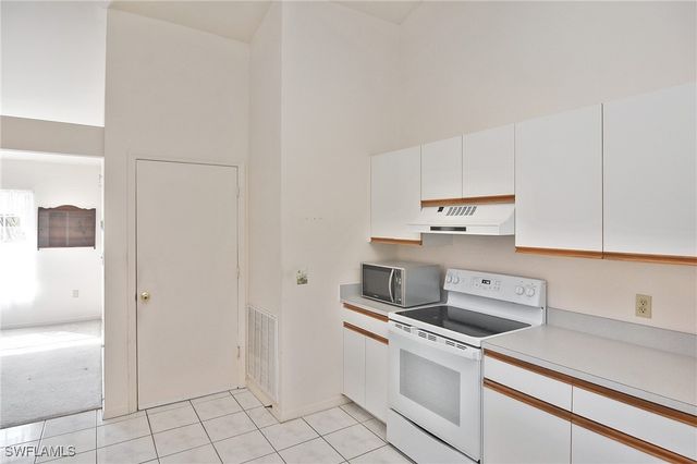 9985 Boca AVE N, Naples, FL 34109