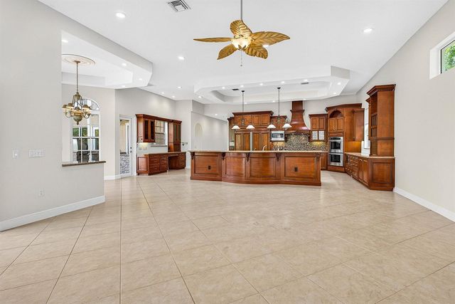 6071 NW 69th Way, Parkland, FL 33067