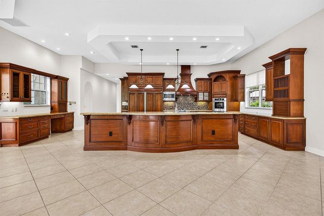 6071 NW 69th Way, Parkland, FL 33067