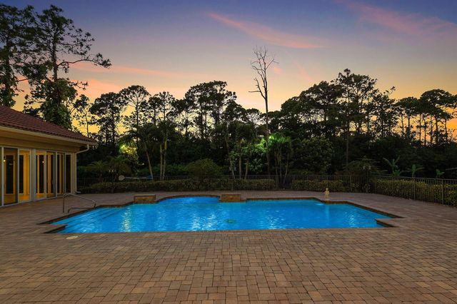 6071 NW 69th Way, Parkland, FL 33067