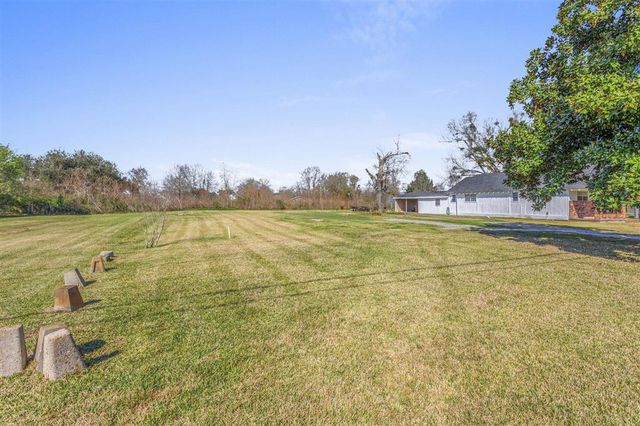 5146 Elliot Road, Lake Charles, LA 70605