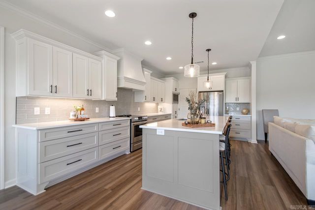 8093 Ore Trail, Bauxite, AR 72011