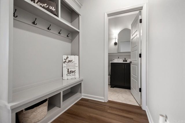 8093 Ore Trail, Bauxite, AR 72011