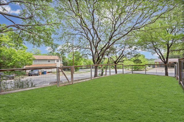 8100 Dunn ST B, Austin, TX 78745