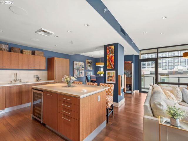 311 Nw 12TH Ave 903, Portland, OR 97209