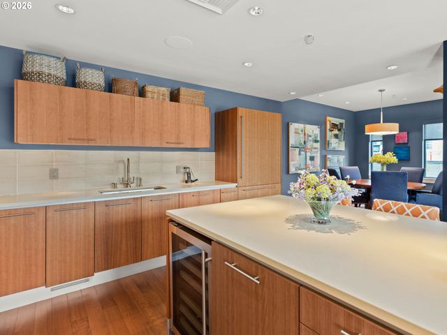 311 Nw 12TH Ave 903, Portland, OR 97209