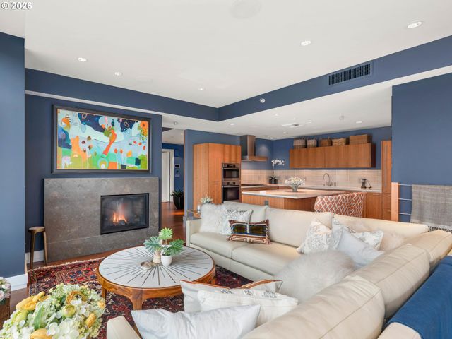 311 Nw 12TH Ave 903, Portland, OR 97209