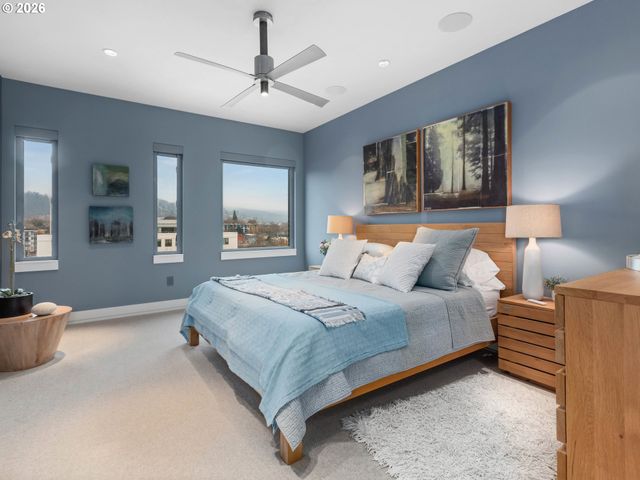 311 Nw 12TH Ave 903, Portland, OR 97209