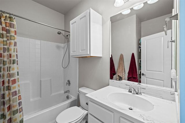 9105 NW 143rd Street, Yukon, OK 73099