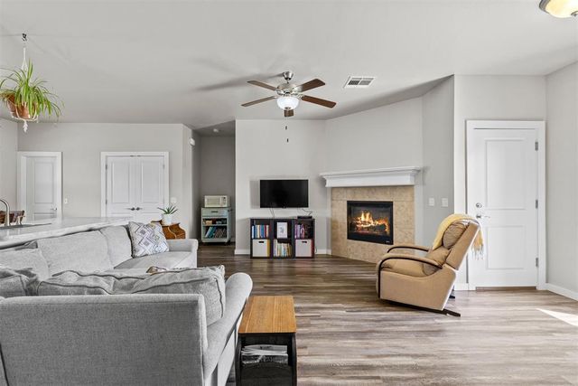 9105 NW 143rd Street, Yukon, OK 73099