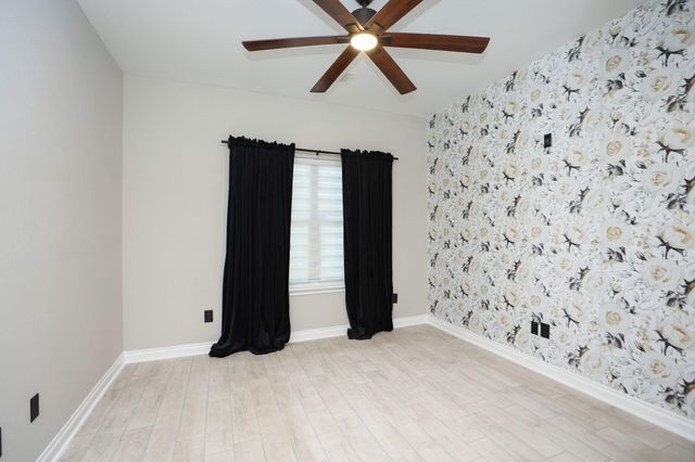 7985 Saint Louis Street, Houston, TX 77028