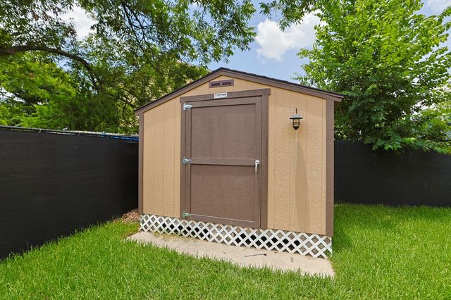 7985 Saint Louis Street, Houston, TX 77028