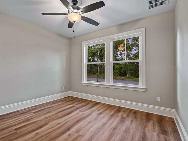 21 Klickitat Drive, Crawfordville, FL 32327