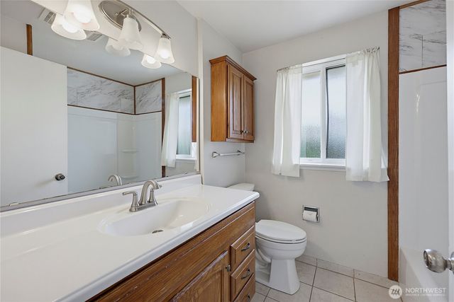 4616 S Burkhart Drive, Tacoma, WA 98409