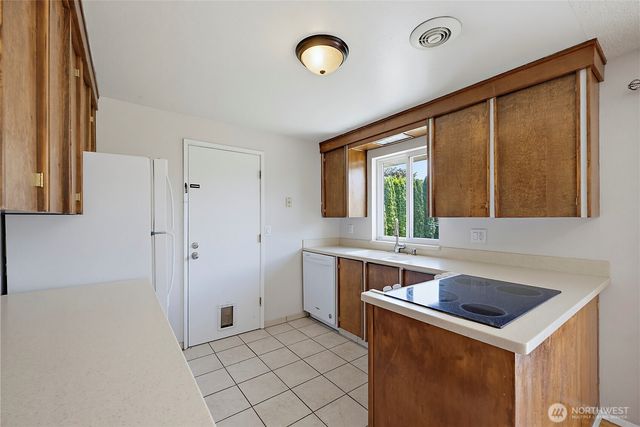 4616 S Burkhart Drive, Tacoma, WA 98409