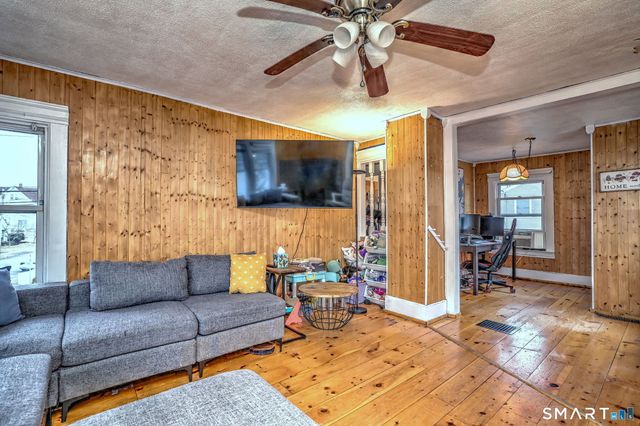 60 Dodge Avenue, East Haven, CT 06512