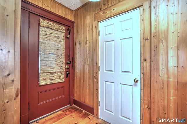 60 Dodge Avenue, East Haven, CT 06512