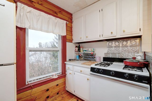 60 Dodge Avenue, East Haven, CT 06512