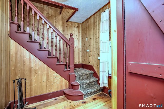 60 Dodge Avenue, East Haven, CT 06512