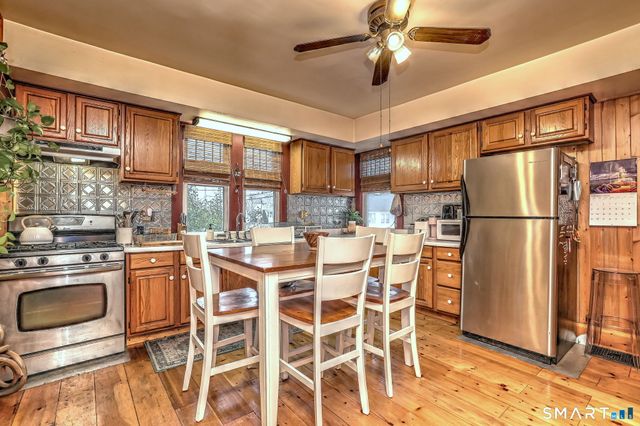 60 Dodge Avenue, East Haven, CT 06512