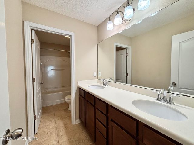 850 QUIET STONE Lane, Orange Park, FL 32065