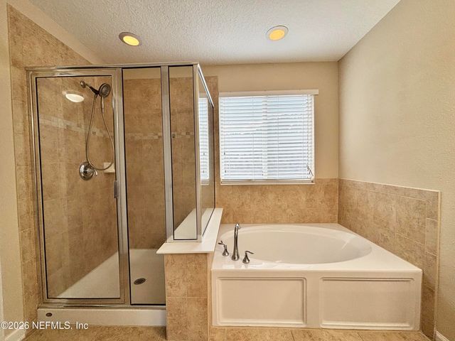 850 QUIET STONE Lane, Orange Park, FL 32065