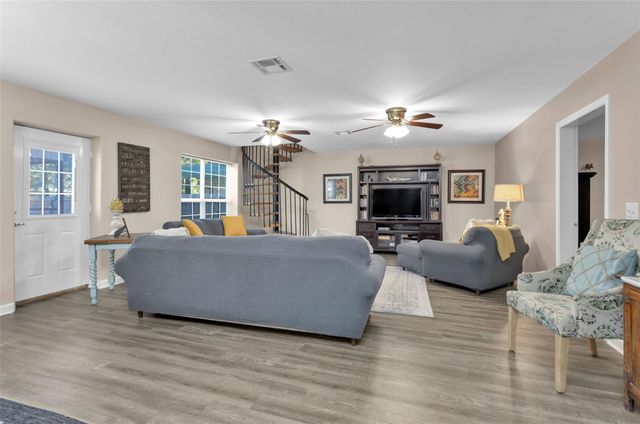 161 Cayman Street, Point Blank, TX 77364