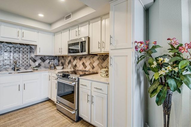 1000 N. Station St 317, Port Aransas, TX 78373