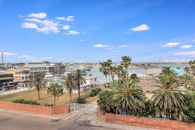 1000 N. Station St 317, Port Aransas, TX 78373