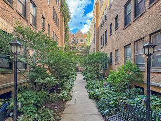 636 W WAVELAND Avenue 1A, Chicago, IL 60613