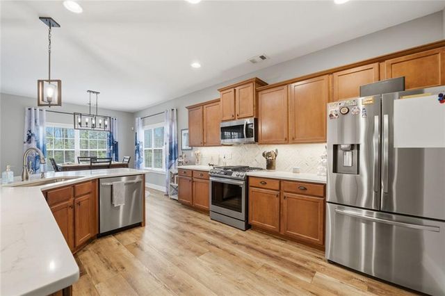 423 Crestmont Lane, Canton, GA 30114