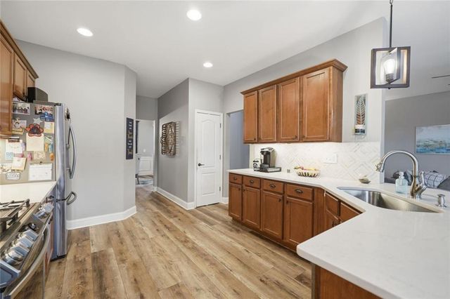 423 Crestmont Lane, Canton, GA 30114