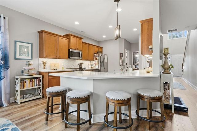 423 Crestmont Lane, Canton, GA 30114