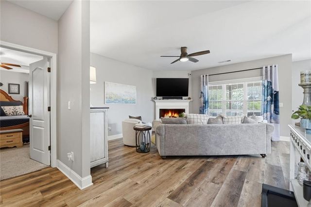 423 Crestmont Lane, Canton, GA 30114