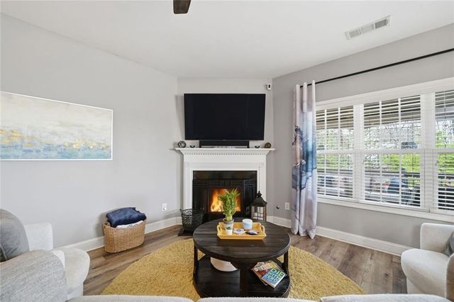 423 Crestmont Lane, Canton, GA 30114