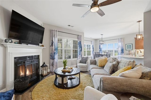 423 Crestmont Lane, Canton, GA 30114