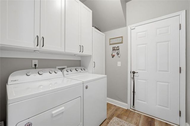 423 Crestmont Lane, Canton, GA 30114