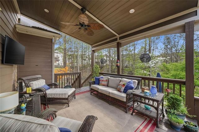 423 Crestmont Lane, Canton, GA 30114