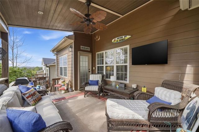 423 Crestmont Lane, Canton, GA 30114