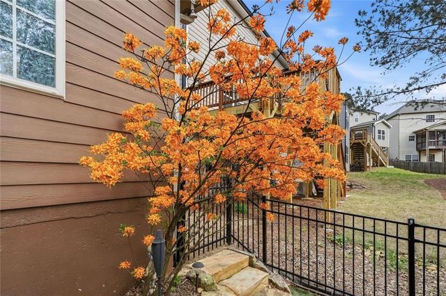 423 Crestmont Lane, Canton, GA 30114