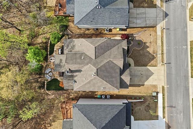 423 Crestmont Lane, Canton, GA 30114