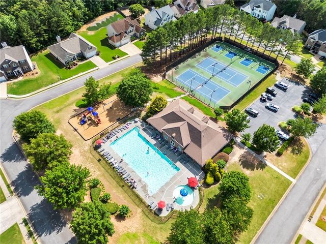 423 Crestmont Lane, Canton, GA 30114