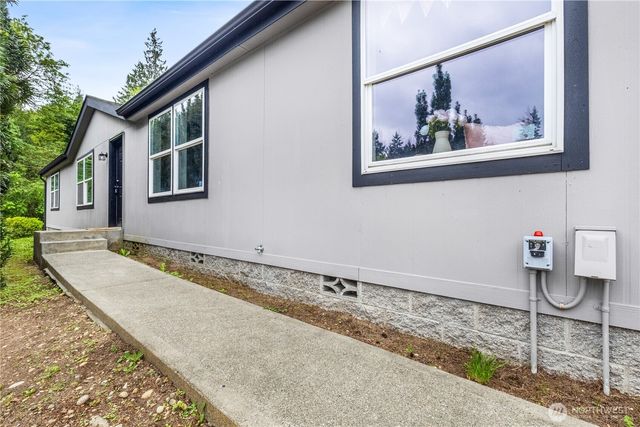 932 Price Road, Bremerton, WA 98312