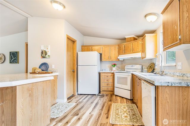 932 Price Road, Bremerton, WA 98312