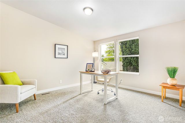 932 Price Road, Bremerton, WA 98312