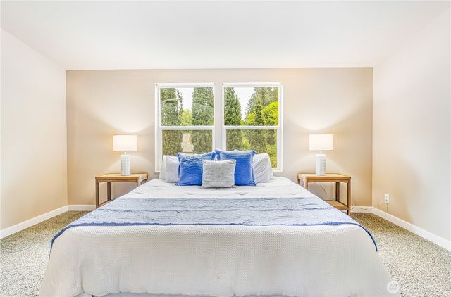 932 Price Road, Bremerton, WA 98312