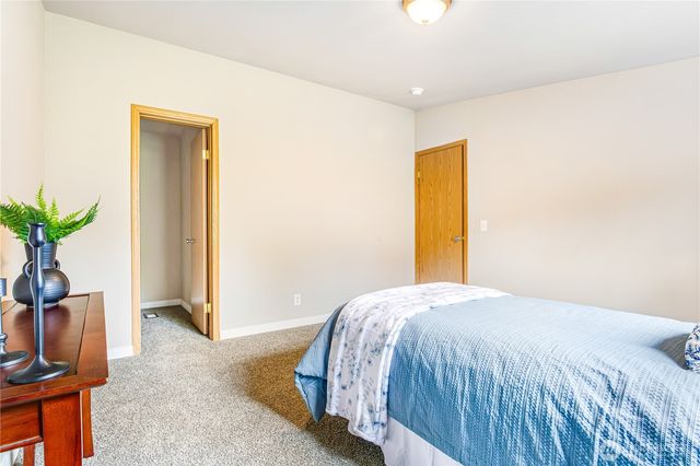 932 Price Road, Bremerton, WA 98312