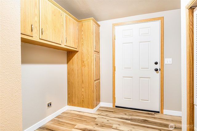 932 Price Road, Bremerton, WA 98312