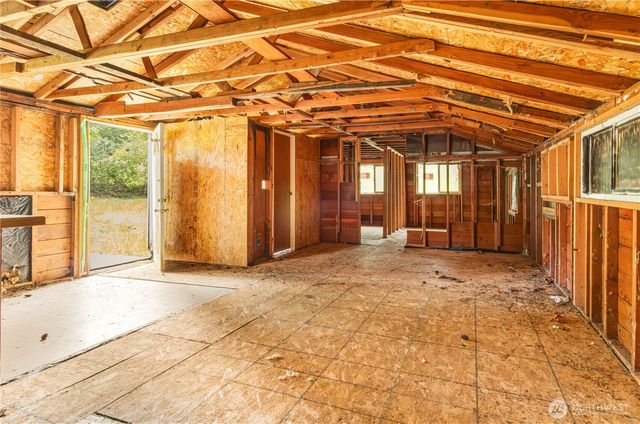 932 Price Road, Bremerton, WA 98312